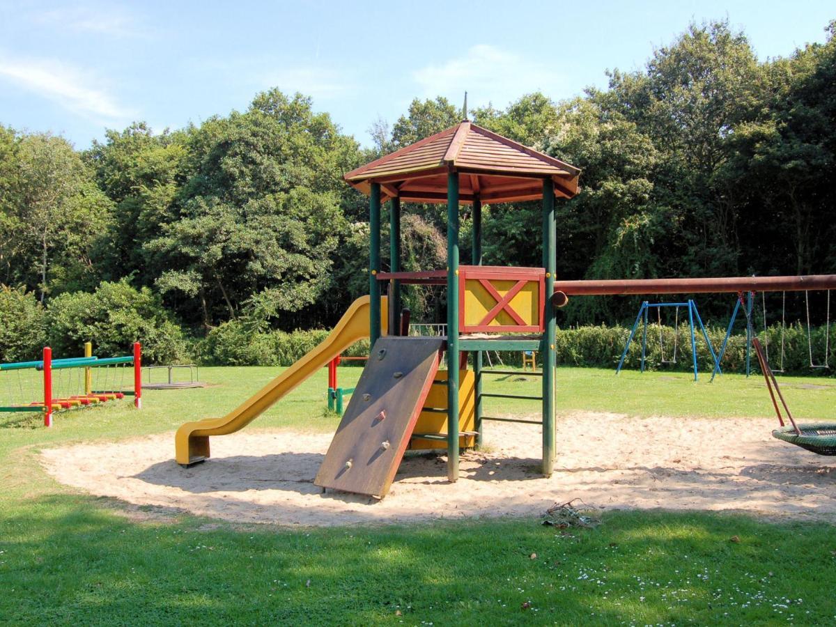 Lovely Holiday Home In Noordwijkerhout Near Lake 외부 사진